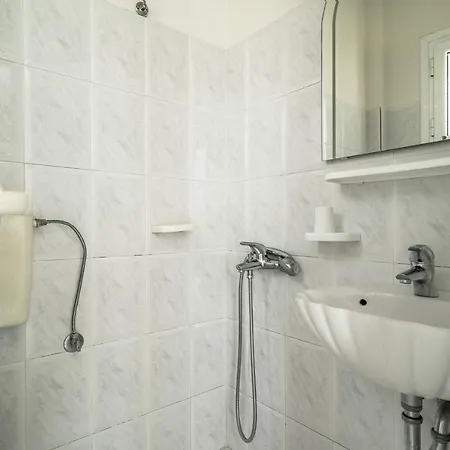 Angela Partial Sea View 9 * 로우드하타